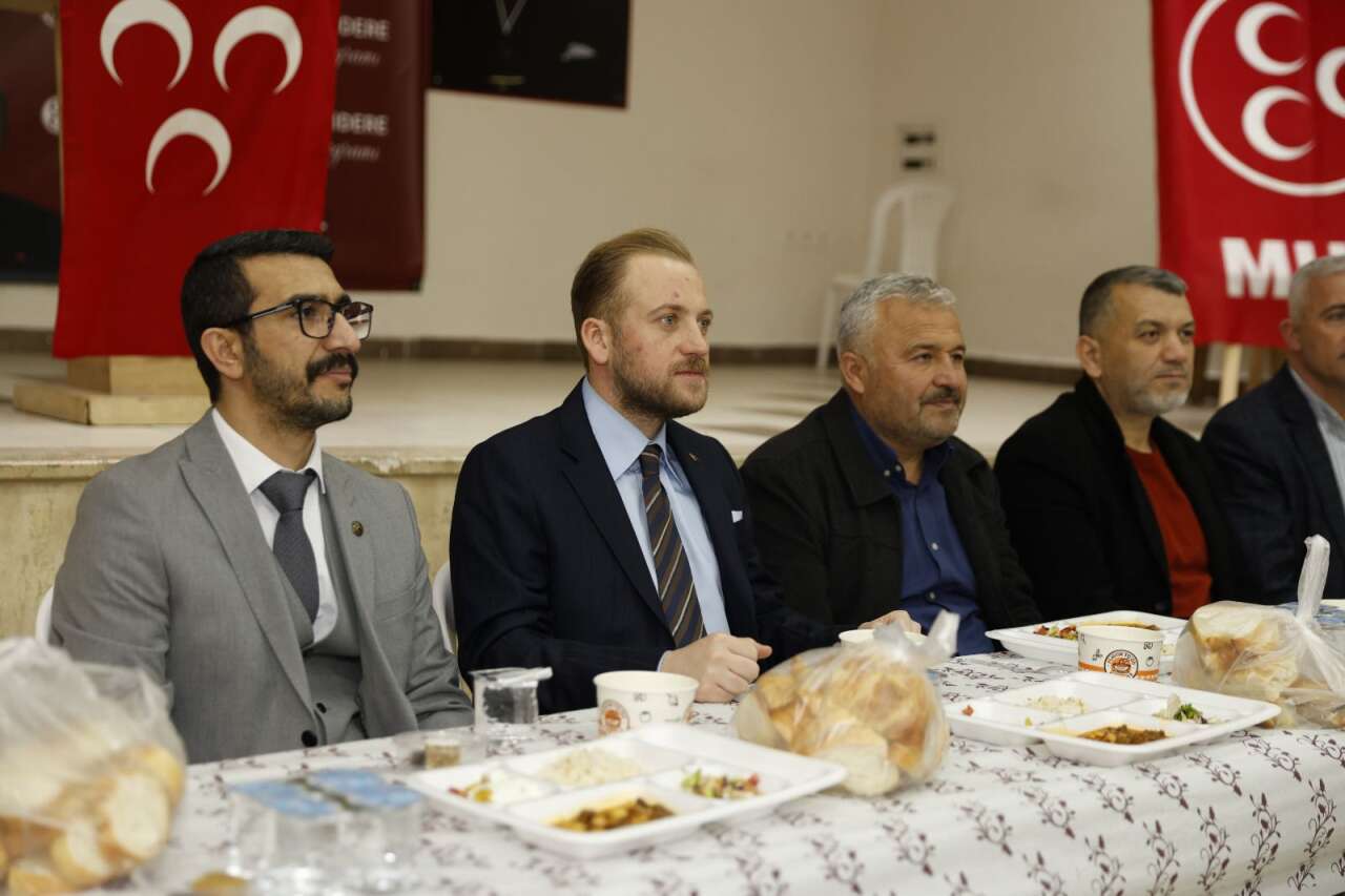 MHP Muğla İl  Başkanı Burak Demirel Kavaklıdere’de Vatandaşlarla Aynı Sofrada Buluştu 10